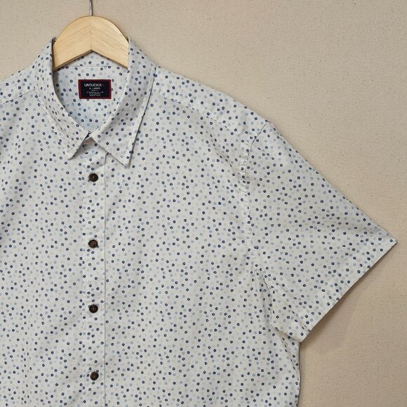 UNTUCKit White and Blue Casual Button Down Shirt - Picture 1 of 6